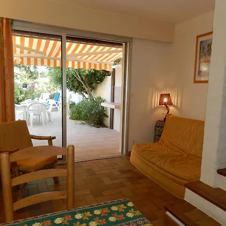 Le Lavandou, 3 Pieces, 4 Personnes - Fr-1-251-646 Appartement