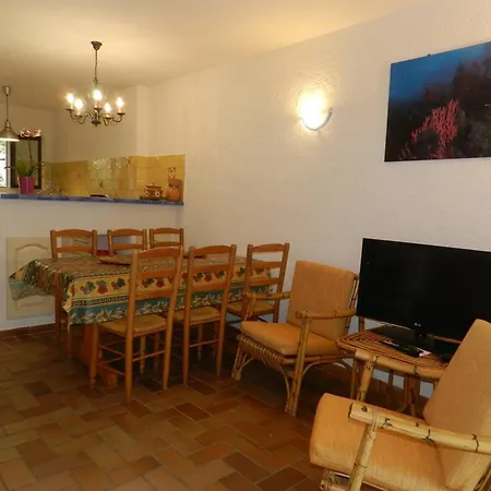Le Lavandou, 3 Pieces, 4 Personnes - Fr-1-251-646 Appartement